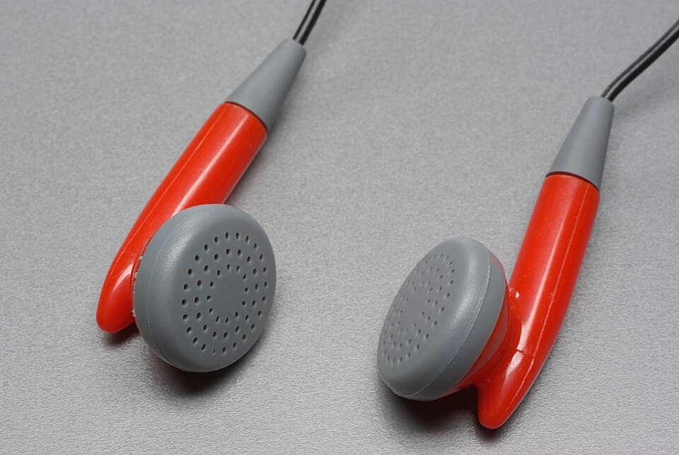 StudioMax Wireless Headphones
